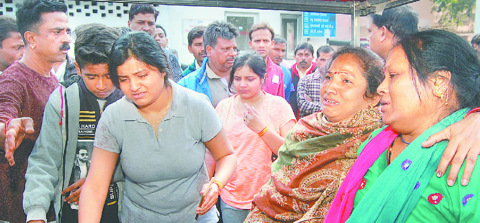 distance away from girlfriend reason of double murder in kanpur