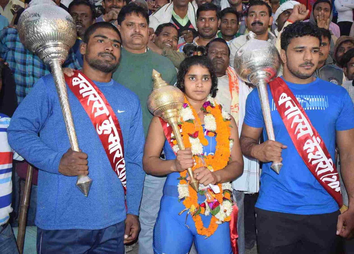 freedom yadav win title of of women kesri of banaras