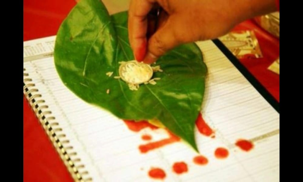 Why use Pan leaf in worship of god 