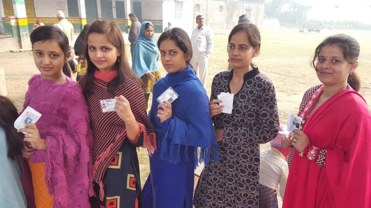 half of the population showed complete confidence.