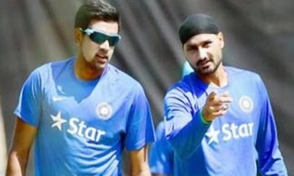 Harbhajan singh is more attacking bowler than R Ashwin- Matthew Hayden
