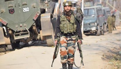 security forces busted a hide out of militant in hajin