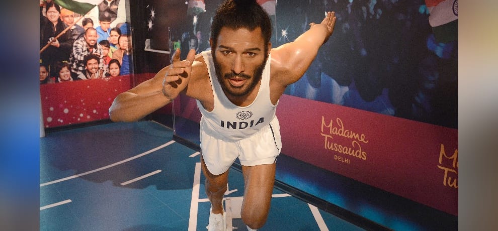 in Madame tussaud museum the wax figures wear designer clothes