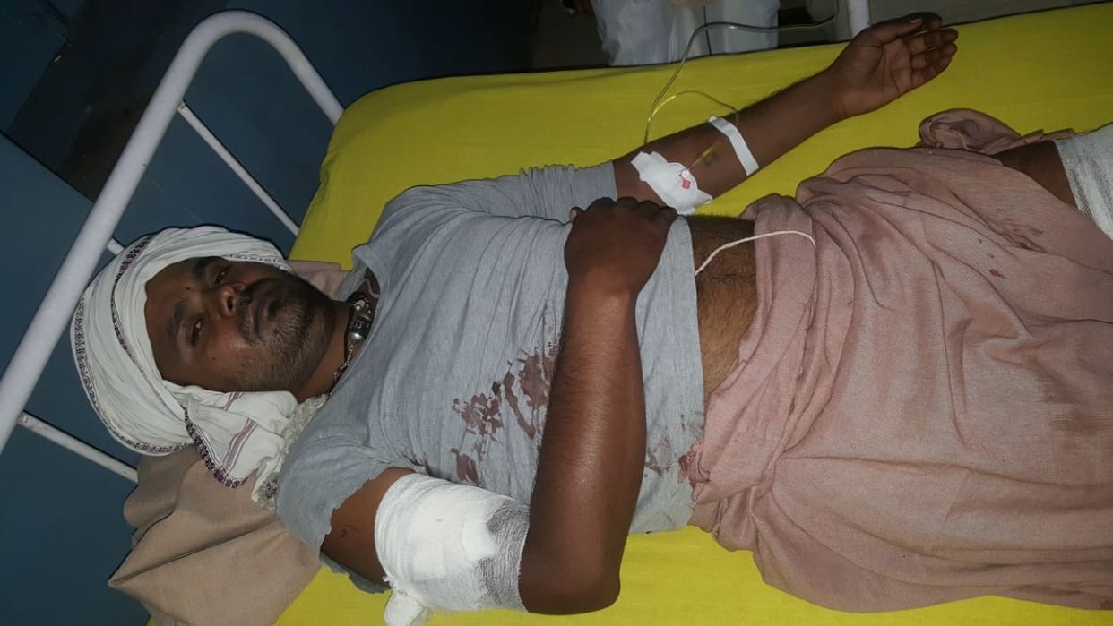 priest shot in mathura while doing aarti in temple