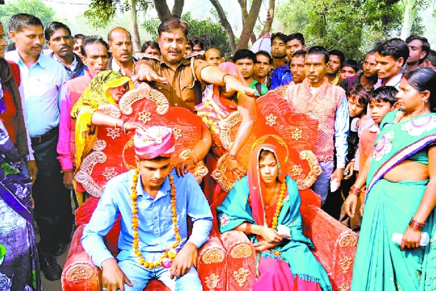 a marriage in police station in pisavan in sitapur.