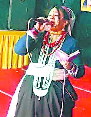 O Chandana mero mountain ala, axhra dana lalai ...