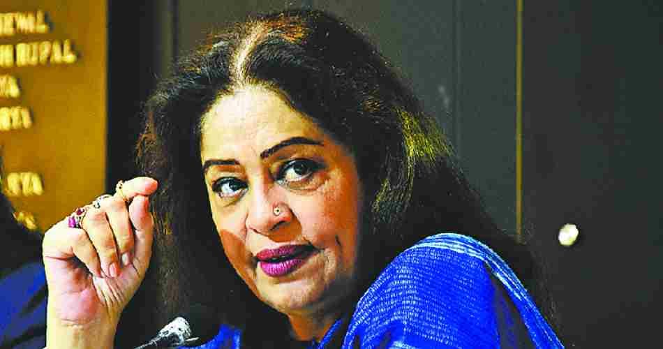 bollywood actress kirron kher told girls safety tips