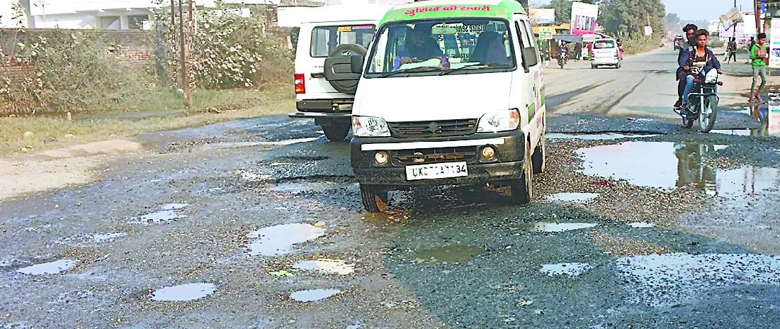 Highway incomplete, old road condition too crispy