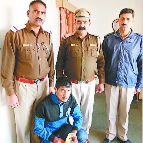 महिलाओं के सहारे ठिकाने तक पहुंचाई जाती थी नशे की खेप
