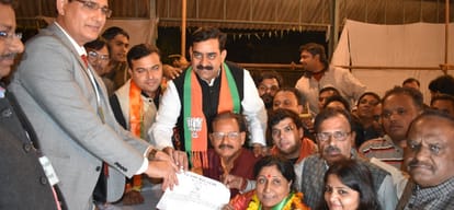 bjp's victory is fake, evm was not working right says dolly sharma