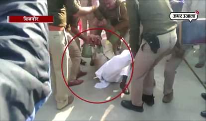BIJNAUR SAMAJWADI PARTY CANDIDATE SHABA KHANS HUSBAND CREATE RUCKUS ON COUNTING TABLE