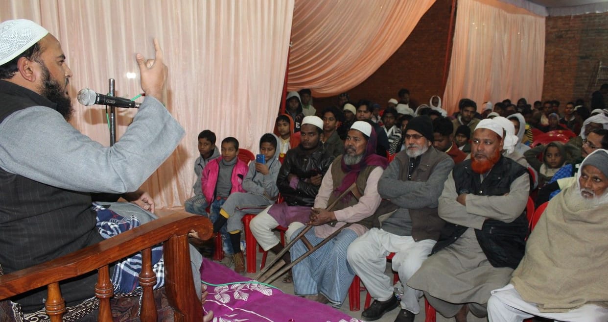 बेटियों को मिले बेटों पर तरजीह- आरिफ