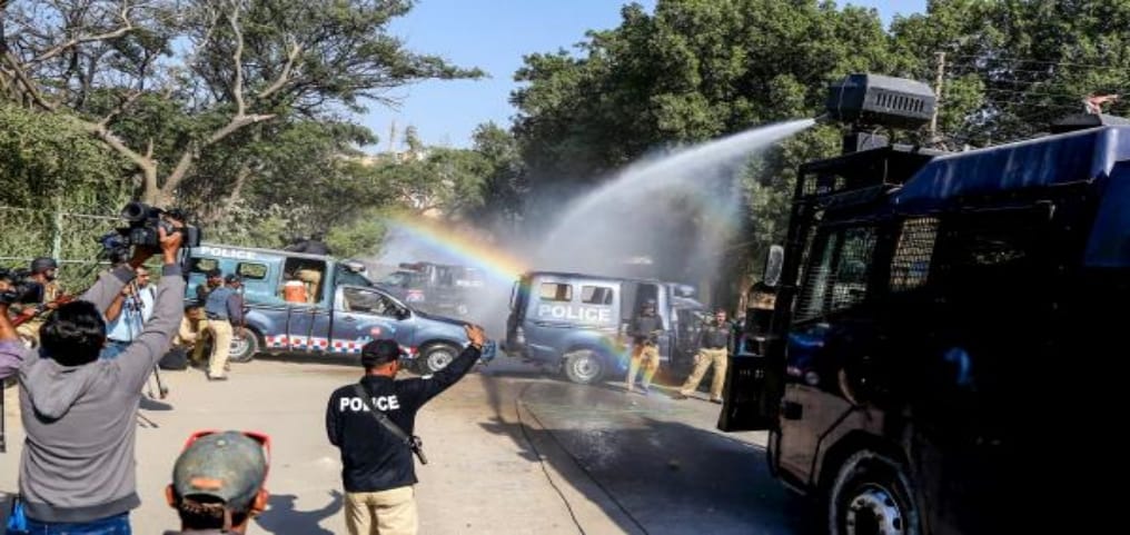 The water cannon in Pakistan is also very sensible