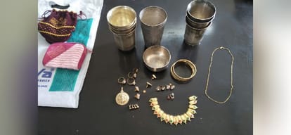 two arrested who stole jewelries and cash