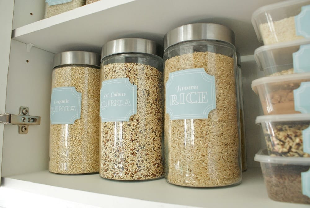 Know why only steel and glass containers are safe to put eatables 