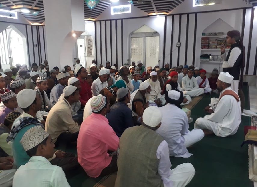 ईद मिलादुन्नबी के उपलक्ष्य में दर्स और जलसे हुए