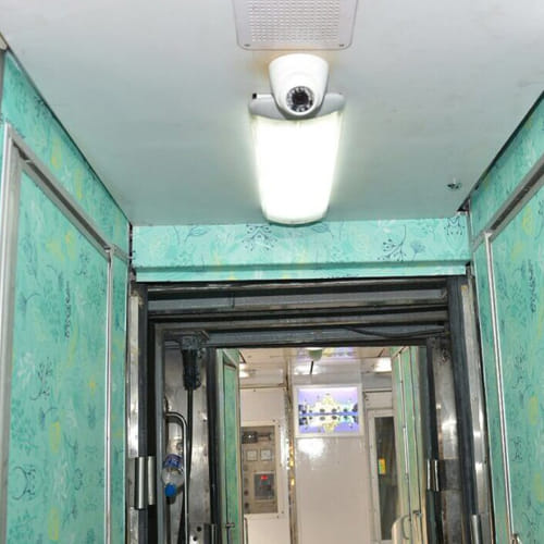 indian Railway gives new look to rajdhani express coaches under its Swarna project