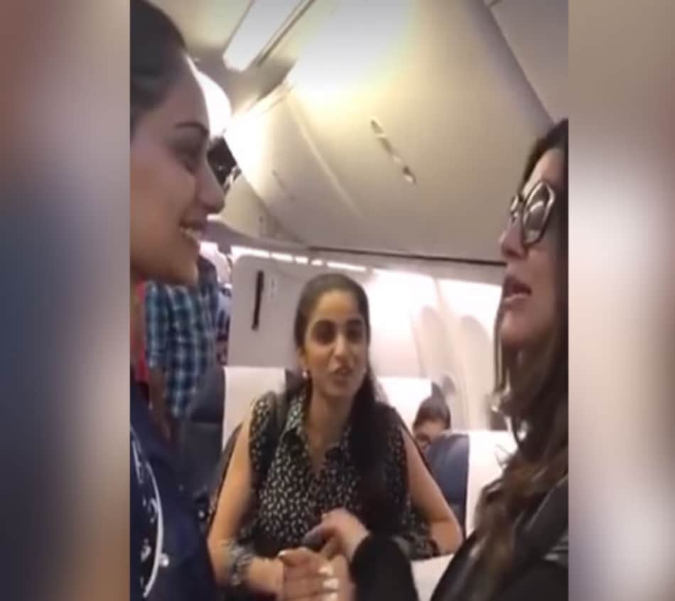 ex miss universe sushmita sen meet miss world manushi chhillar in a flight