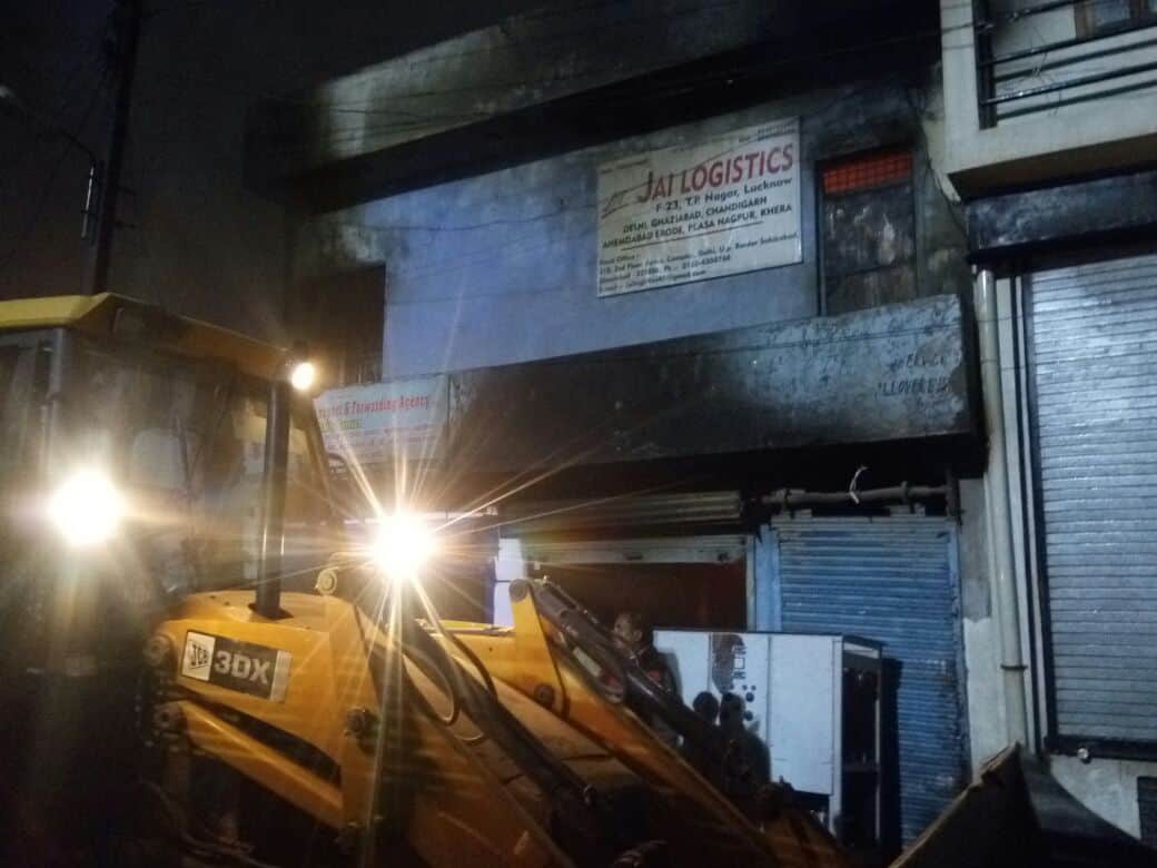 fire in godown due to short circuit