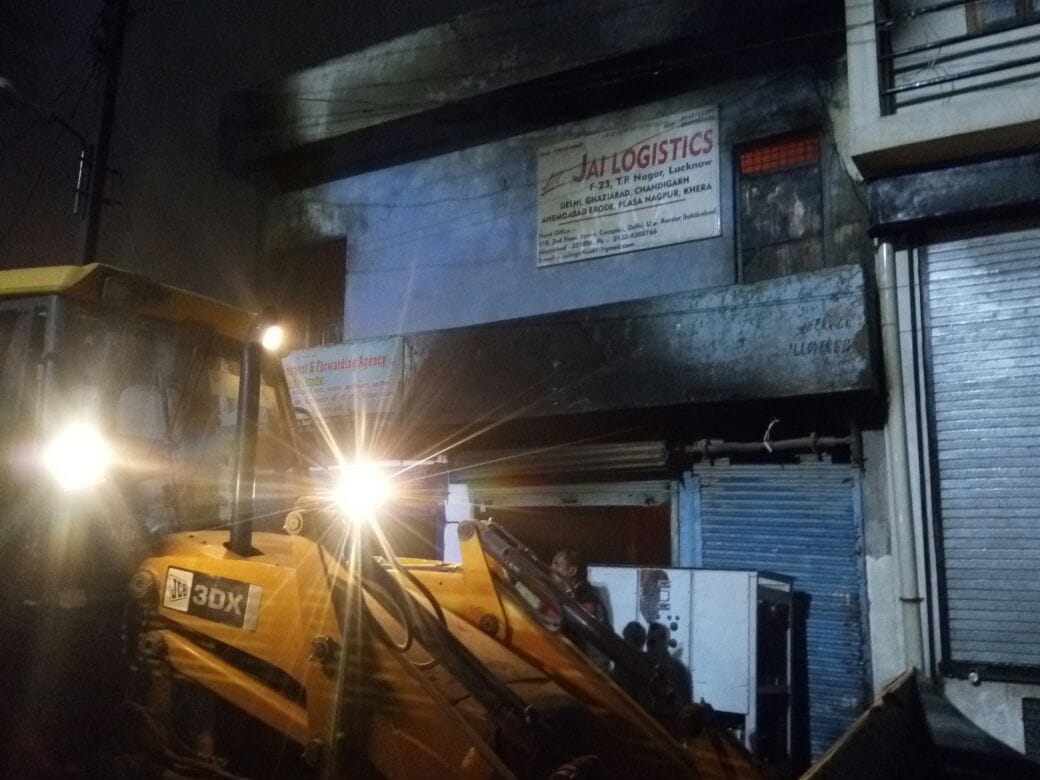fire in godown due to short circuit