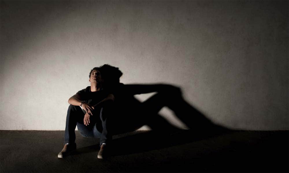 these 4 tips fight your loneliness when you living alone