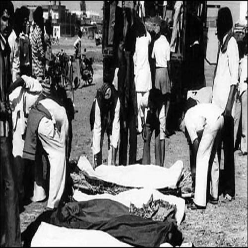 Bhopal gas Disaster Union Carbide pesticide plant on 3 december 1984, See Photos
