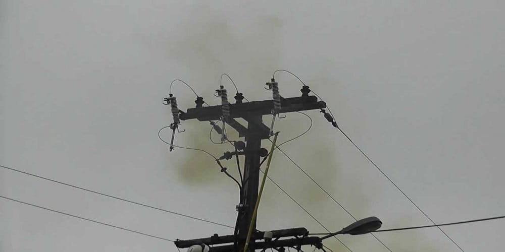 chittaurgarh incident- private bus touched with 11 kv power line in gangrar chittaurgarh 