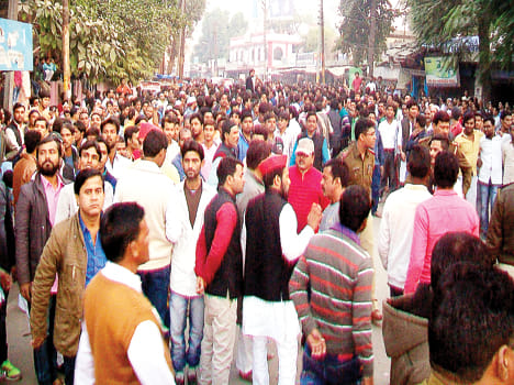 Capture of SP on both seats of municipality
