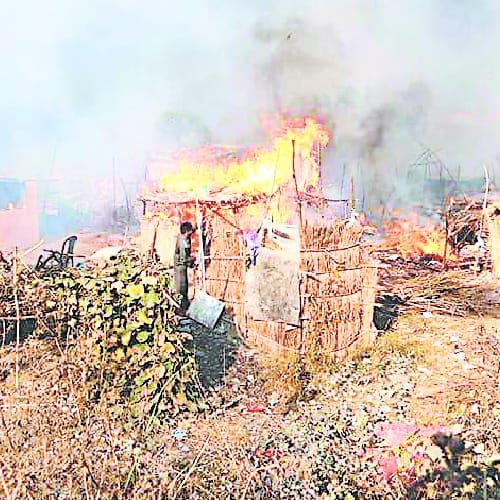 70 slums on fire at baddi in himachal