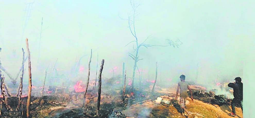 70 slums on fire at baddi in himachal