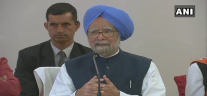 Ex prime minister manmohan singh attacked pm modi on meeting issue