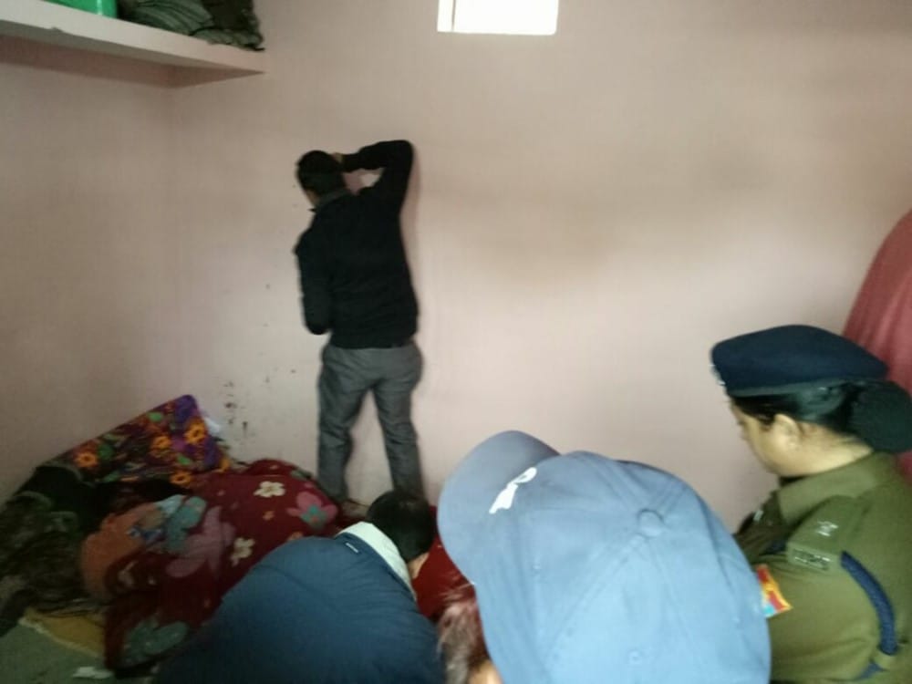 horrible photos of Husband murdered his wife by axe in dehradun