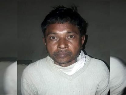 guard sew his women tenant bloody dead body in room