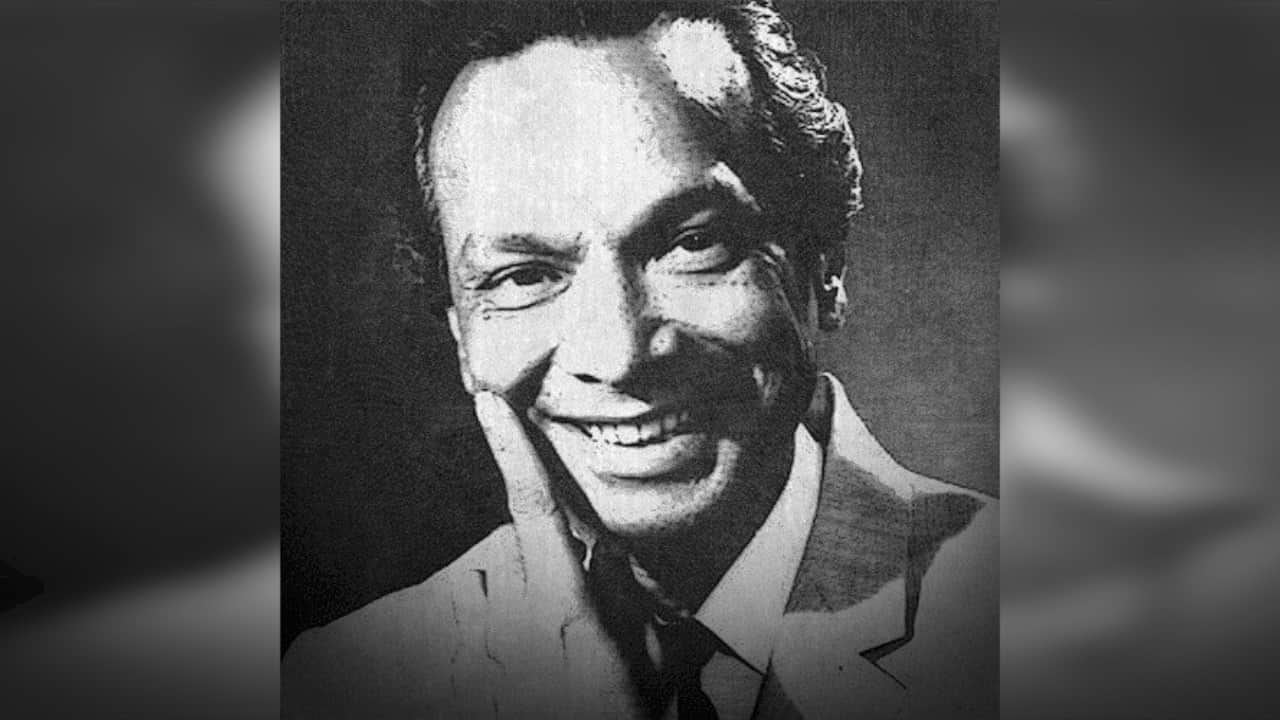 When Meena Kumari wrote the poem for naushad sahab