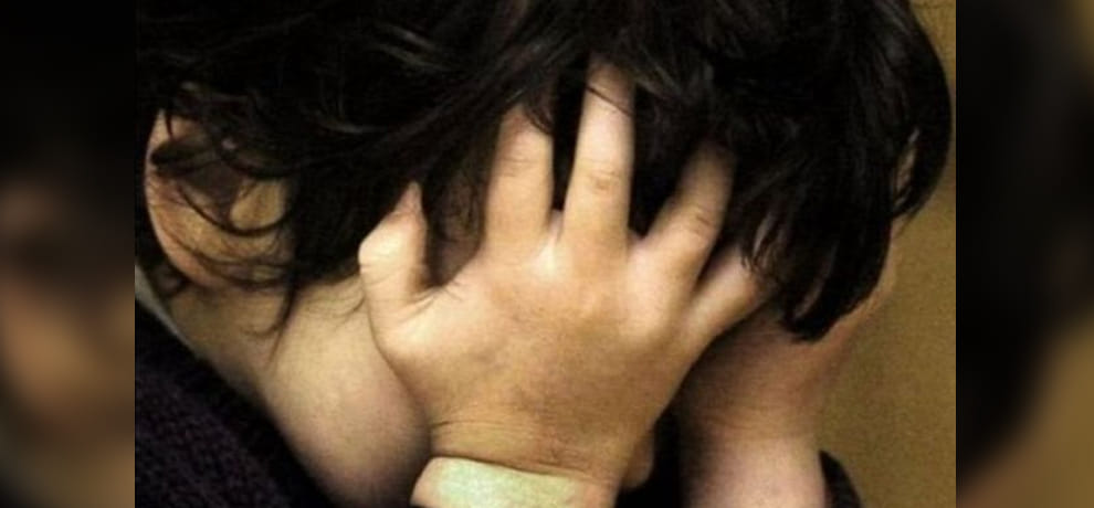 a man rape a minor girl in alwar