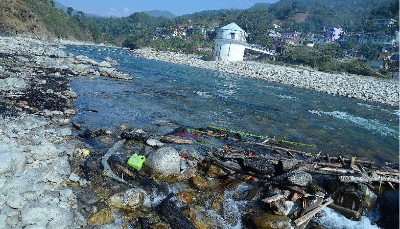 Dirty dirt on Ramganga Ghat