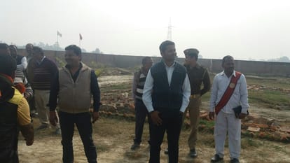 VDA demolished illegal building in varanasi