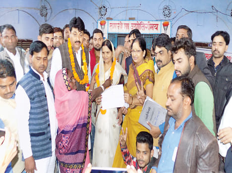 Independent candidate Gayatri Devi won with 6712 votes.