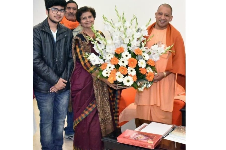 yogi adityanath meeting with newly elected mayors if nagar nigam.