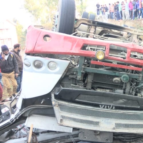 photos of nurpur hrtc bus accident 