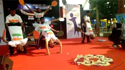 Disabled Children did dance on World Disabilities Day in noida 