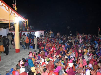 couple arrived to this temple for wishes to get children
