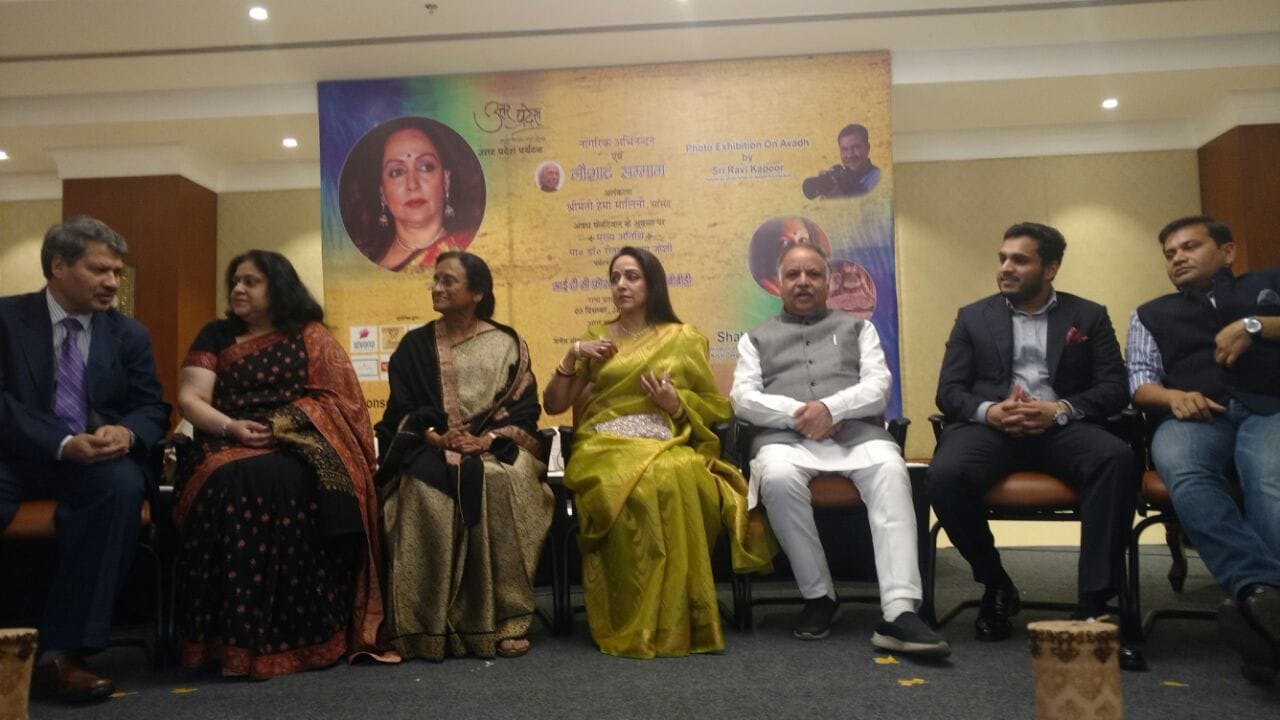 Hema Malini visits temple in Lucknow.