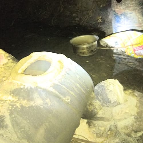 police destroyed 1600 litre raw liquor at naina devi