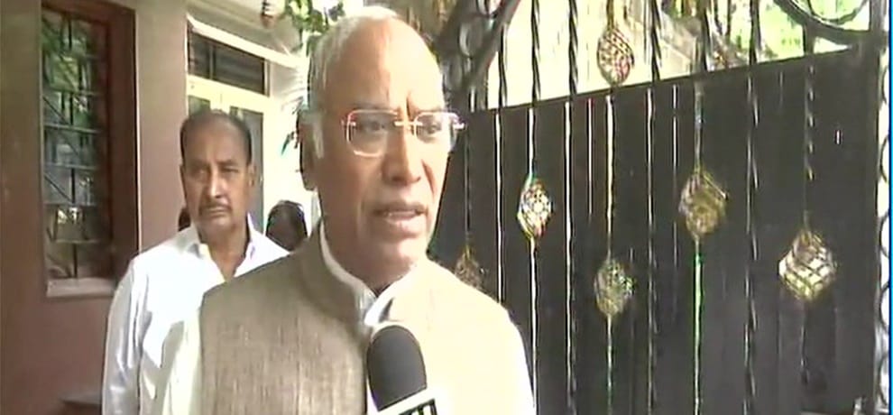 Ram temple babri masjid matter Mallikarjun Kharge attacks Subramanian Swamy