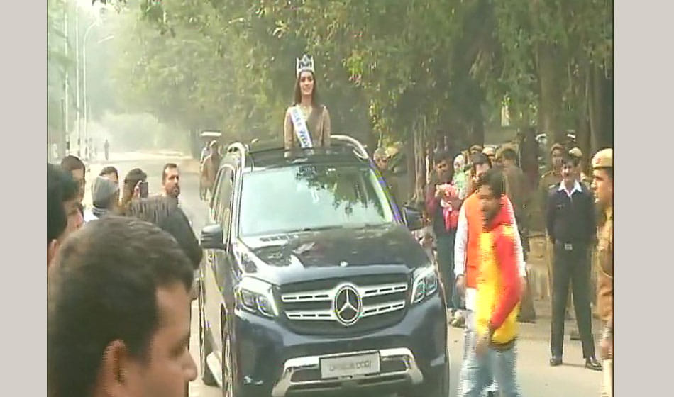 MissWorld 2017 Manushi Chillar reached at her residence in Delhi