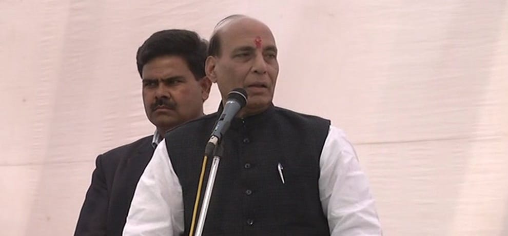 Gujarat Election 2017 Rajnath Singh attacks on rahul gandhi congress vikas pagal ho gya