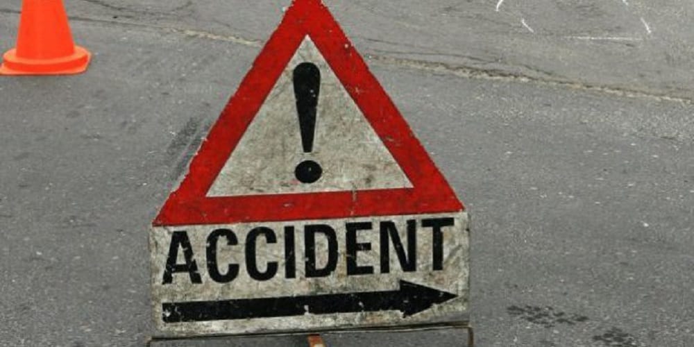 Four people killed due to car collision with tree in mirzapur