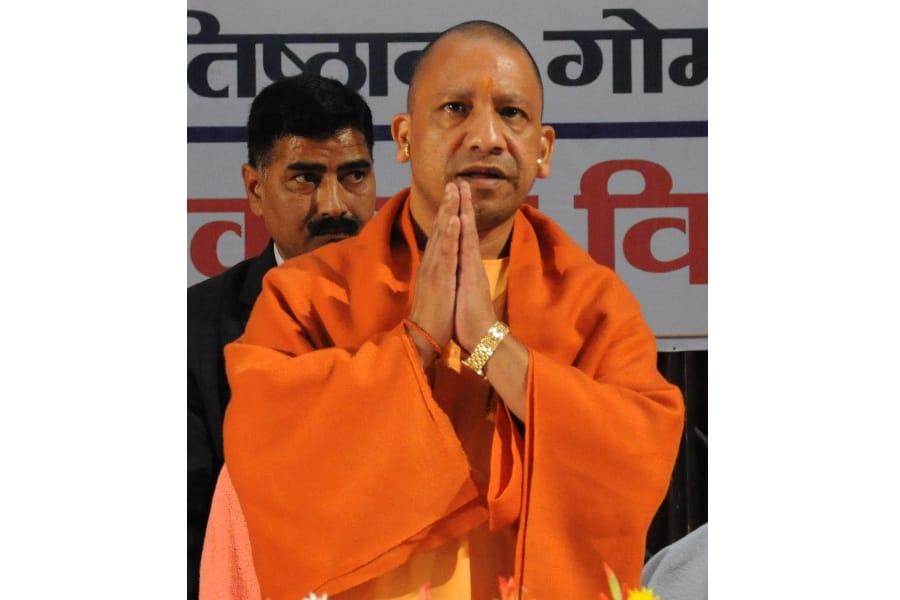 Yogi adityanath meets to disables in Lucknow.