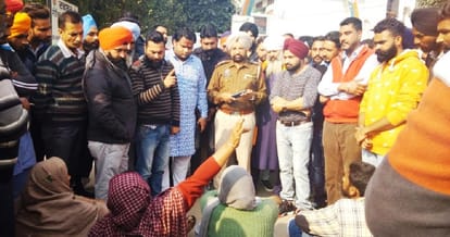 Mothers and sisters sit on Strike for the arrest of Murderer